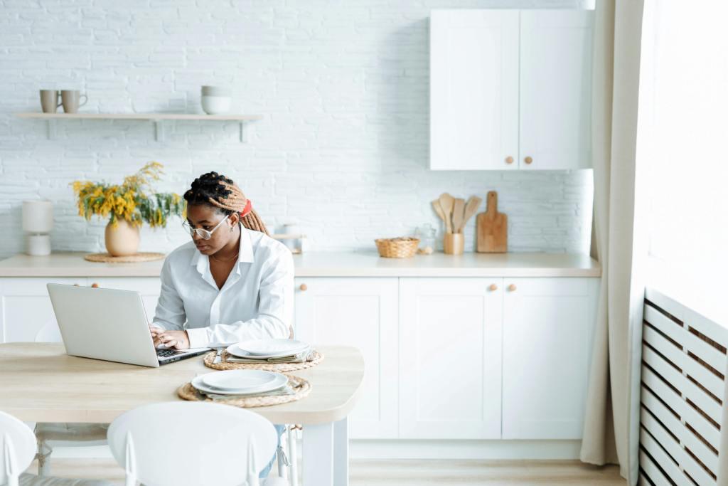 Canadian adult confidently completing an online will at home on a laptop